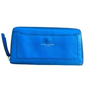 marc jacobs vertical zip around wallet - Blue